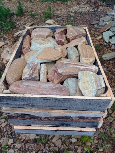 Златолит жёлтый, жёлто-зелёный глыбки и валуны для ланшафтного дизайна купить в Протвино