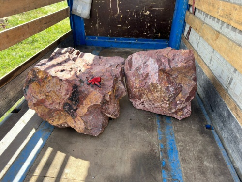 Ландшафтные глыбы красно-фиолетовые 200-1000 килограмм купить в Протвино