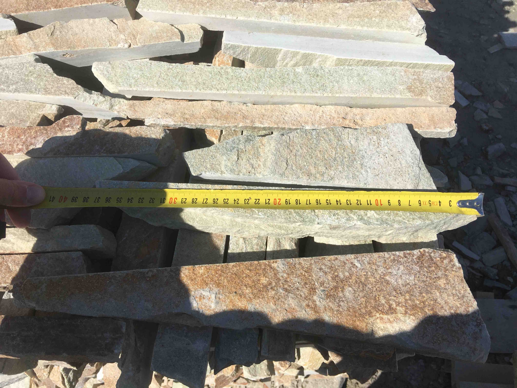 Горбушка златолит золотистый для облицовки купить в Протвино