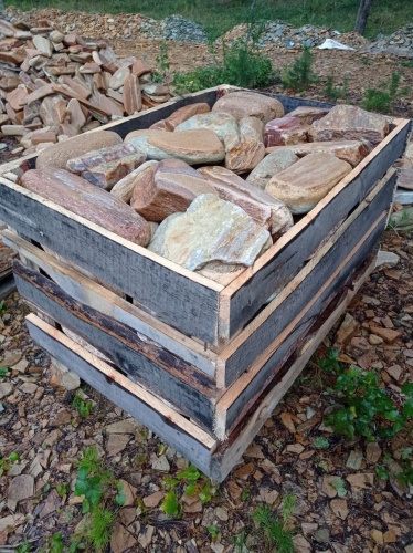 Златолит жёлтый, жёлто-зелёный глыбки и валуны для ланшафтного дизайна купить в Протвино