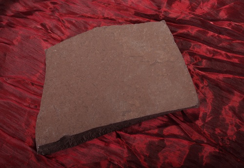 Плитняк лемезит бордовый для цоколя 1,5-2 см купить в Протвино