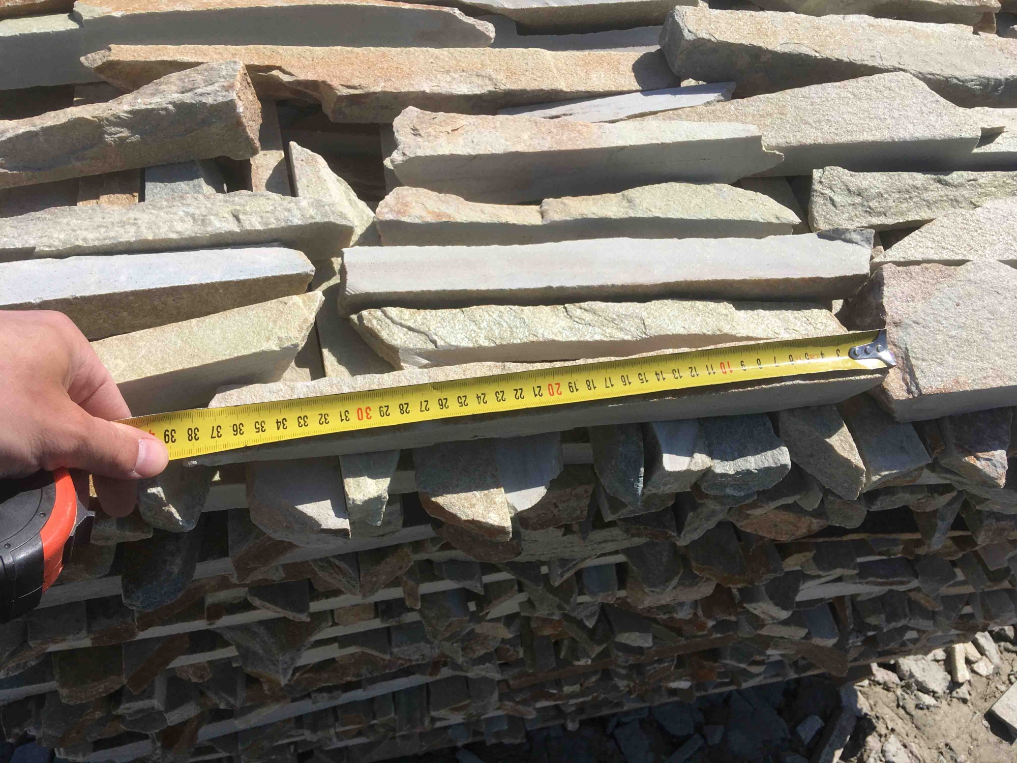 Горбушка златолит золотистый для облицовки купить в Протвино