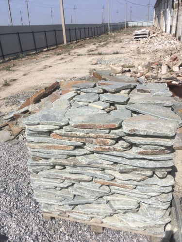 Златолит серебристый галтованный для лестниц купить в Протвино