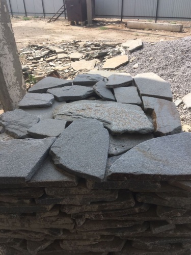 Златолит серебристый галтованный для лестниц купить в Протвино